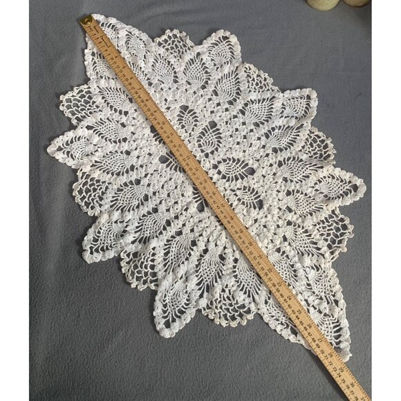 Vintage Hand-Crocheted Leaf-Shaped Lace Doily Table Decor 29"x20" - Picture 4 of 7